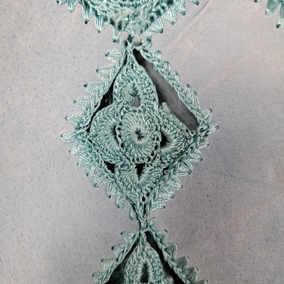 Vest - Picture 3 of 9